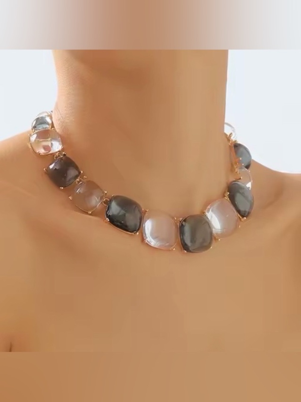 New Zara Transparent Resin Bubble Necklace